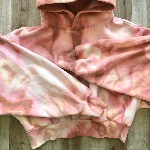 Aritzia, TNA, Cozy, Perfect Shrunken Cropped Hoodie, Womans, Tie Dye, Size M - Picture 10 of 15